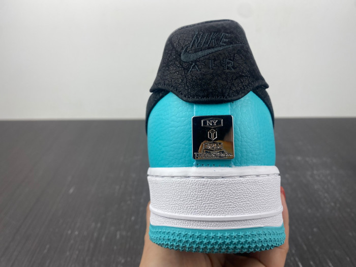 T*f*ny & Co. x Nike Air Force 1 Low DZ1382-002