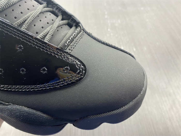 Air Jordan 13 Retro Cap and Gown - 414571-012
