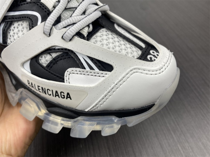 Ba1en*iaga TRACK