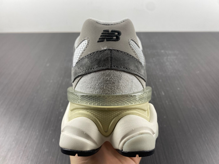 New Balance U9060GRY