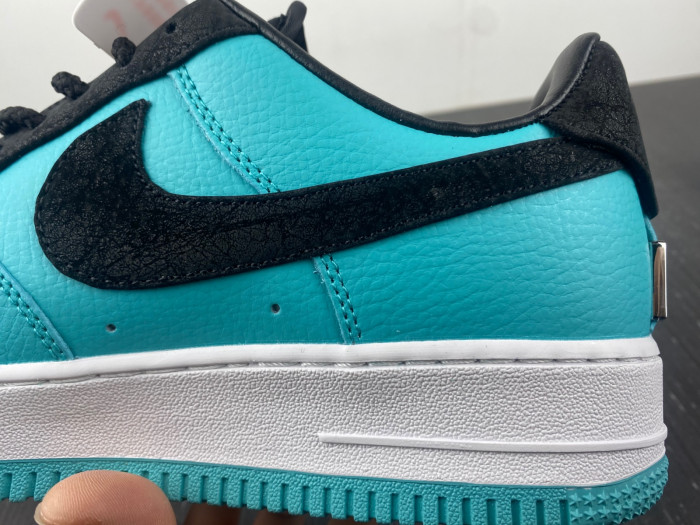 T*f*ny & Co. x Nike Air Force 1 Low DZ1382-002