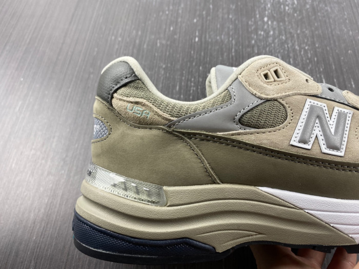 New Balance M992WT
