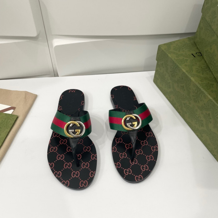 Gvc*1 SANDAL