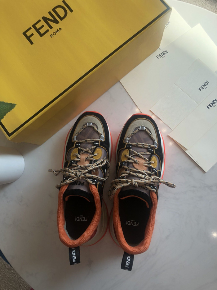 F**di SNEAKER