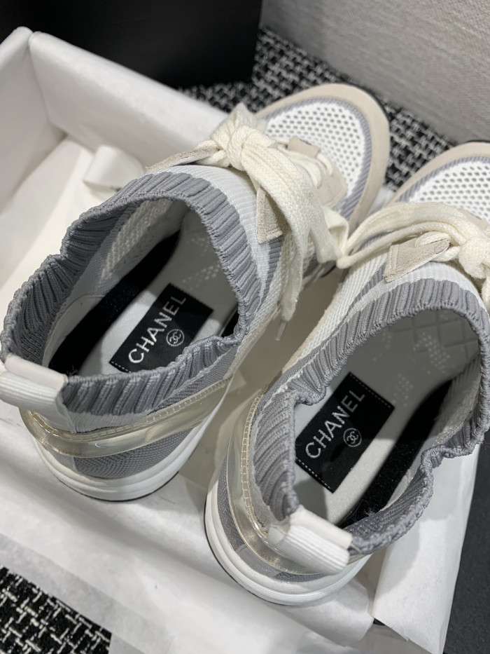 Ch**el sneaker