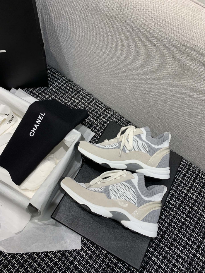 Ch**el sneaker