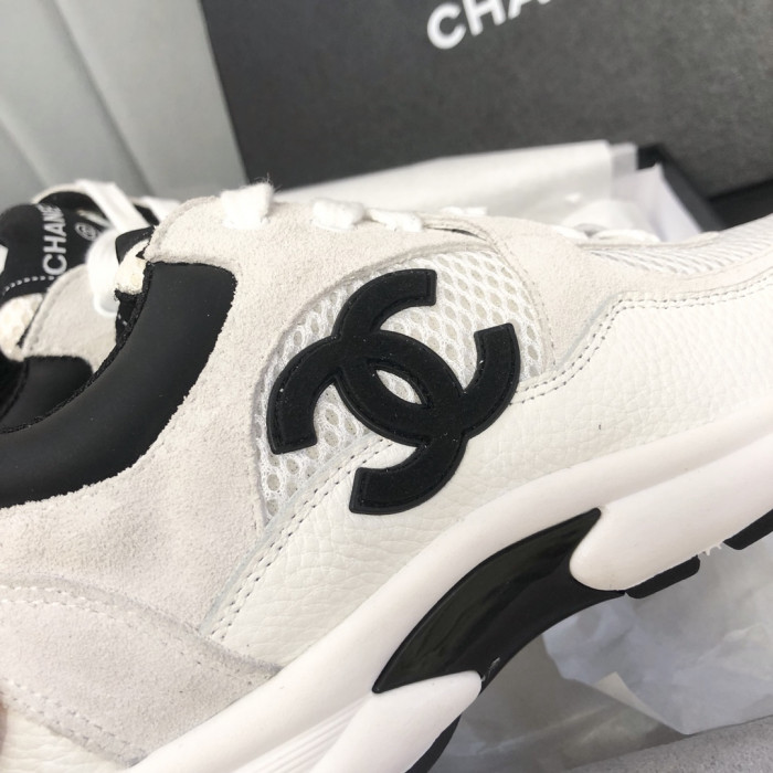 Ch**el sneaker