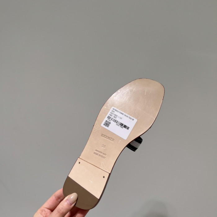 H**me5 SANDALS
