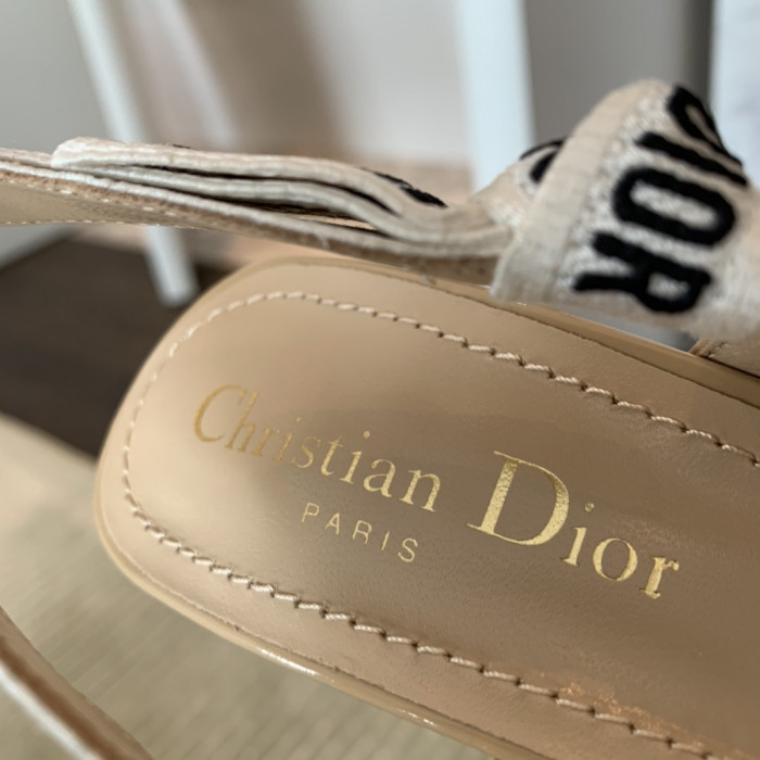 D10r HEEL
