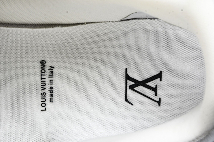 LO1_VTS SNEAKER