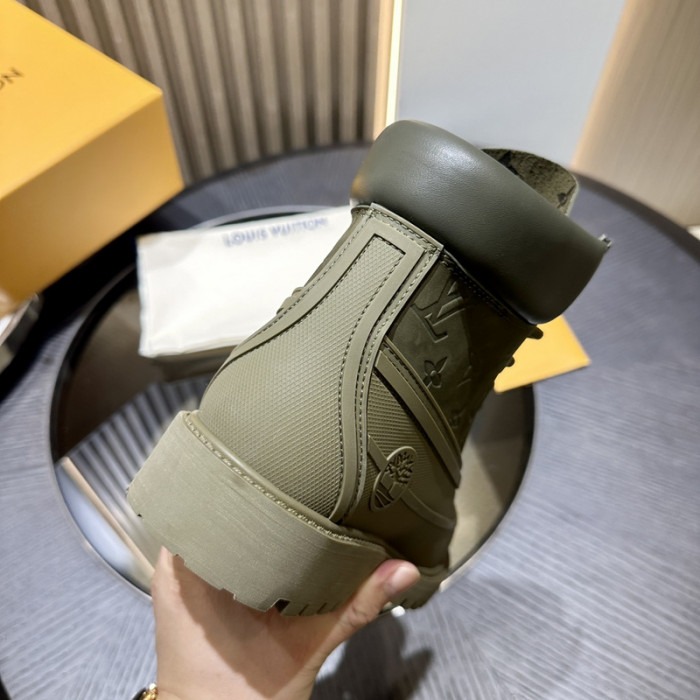 LO1_VTS BOOTS