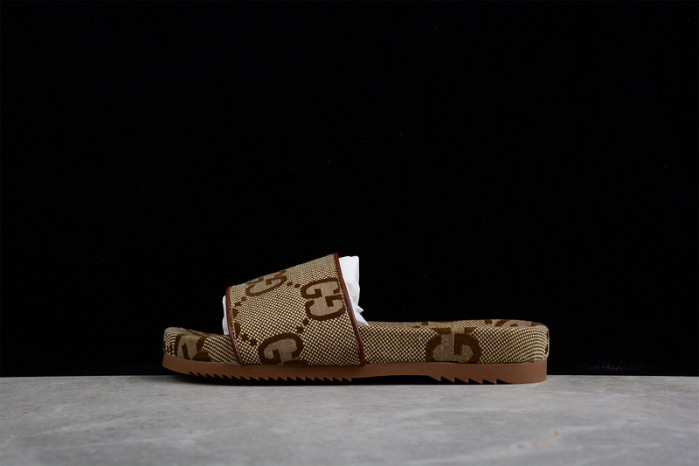 Gvc*1 SANDAL