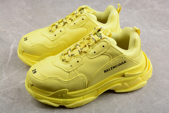 BLCG SNEAKER TRIPLE.S.