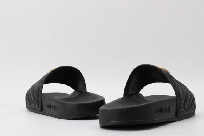 Gvc*1 SANDAL