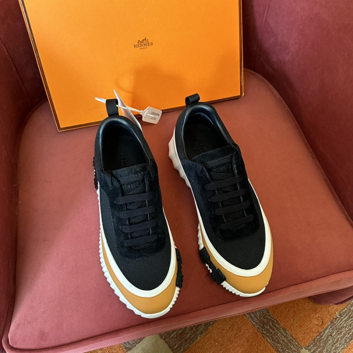 H**me5 SNEAKER