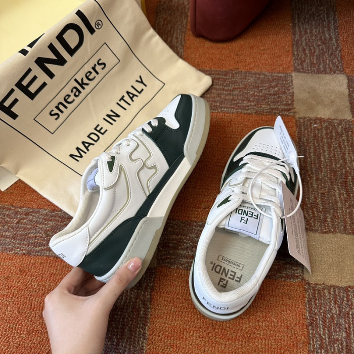 F**di SNEAKER