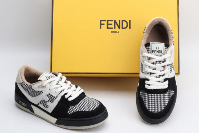 F**di SNEAKER