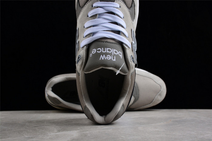 New Balance ML999MG