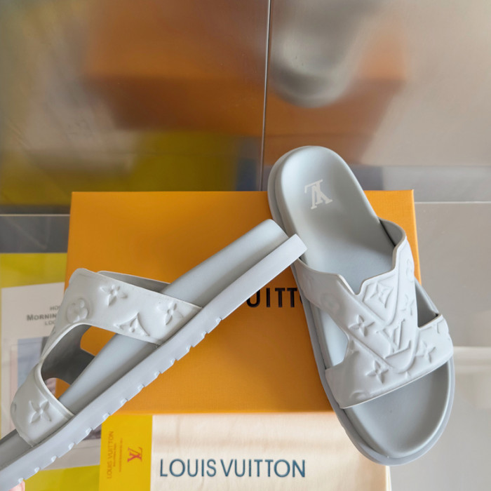 LO1_VTS SLIPPERS