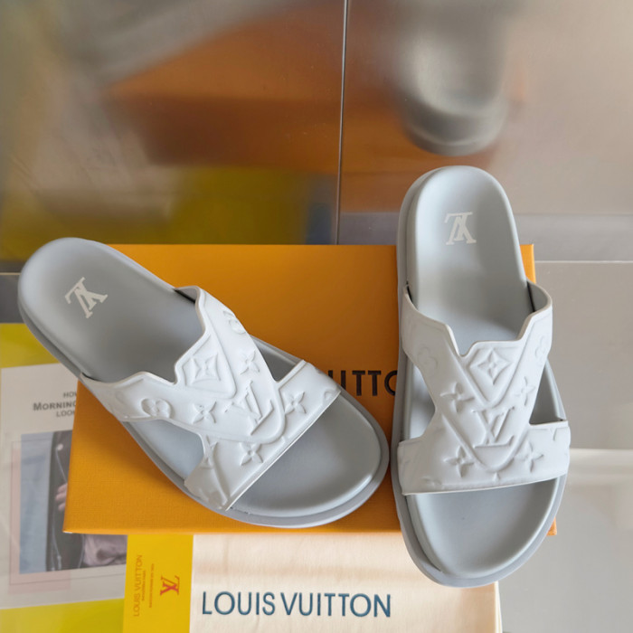 LO1_VTS SLIPPERS