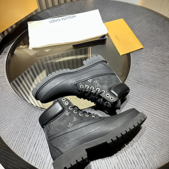 LO1_VTS BOOTS