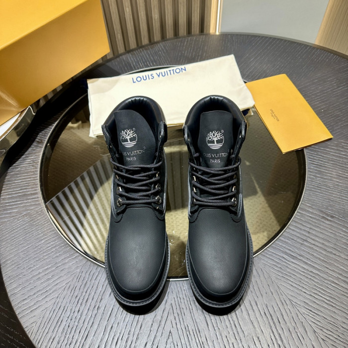 LO1_VTS BOOTS