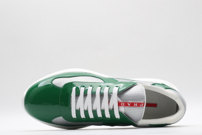 Pra*a sneaker