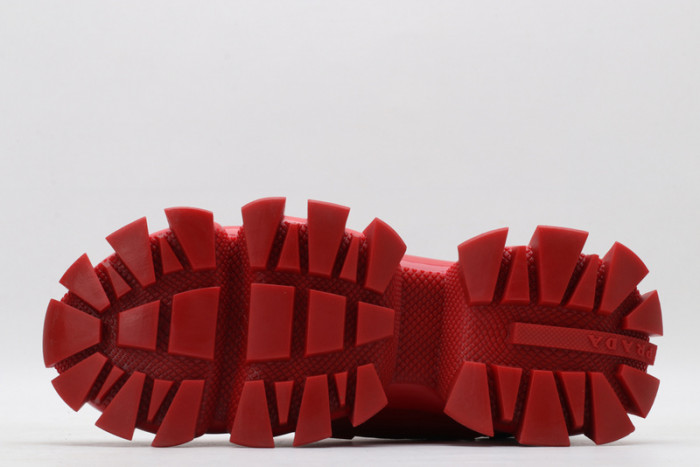 Pra*a sneaker