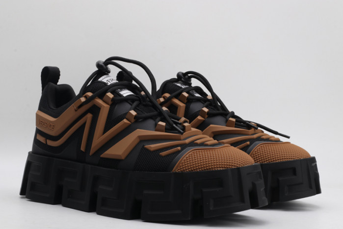 VERS SNEAKERS