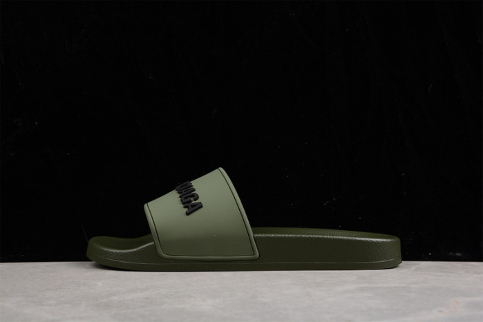 Ba1en*iaga Slippers