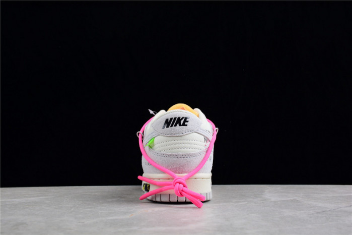 DUNK LOW 