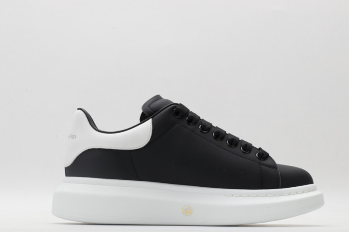 A1exa*der Mcqv*en OVERSIZED