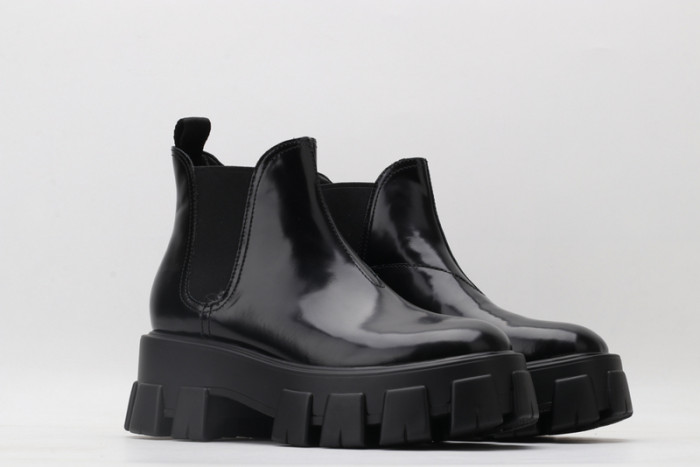 Pra*a Boots