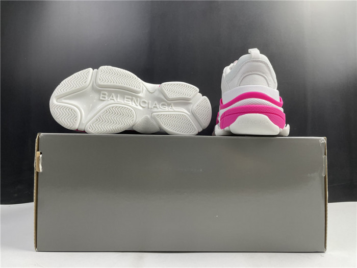 BLCG SNEAKER TRIPLE.S.