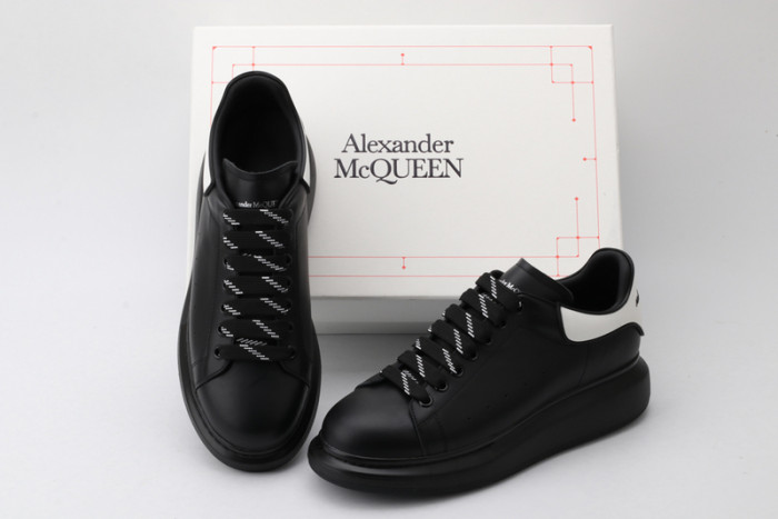A1exa*der Mcqv*en OVERSIZED