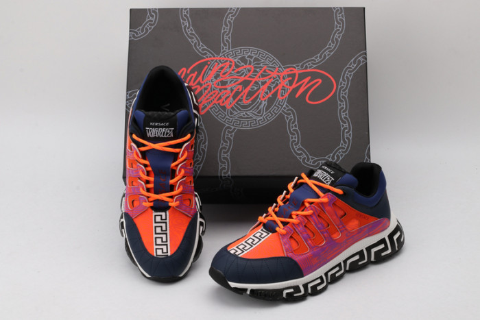 VERS SNEAKERS