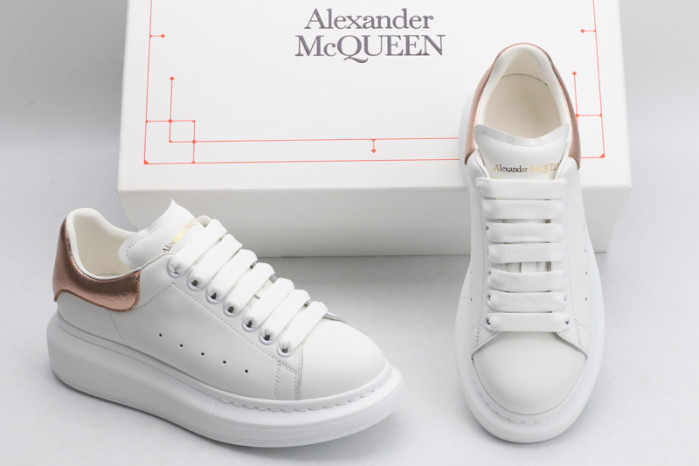 A1exa*der Mcqv*en OVERSIZED