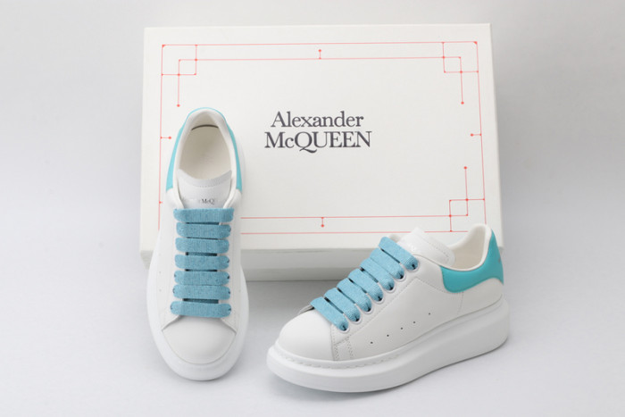 A1exa*der Mcqv*en OVERSIZED