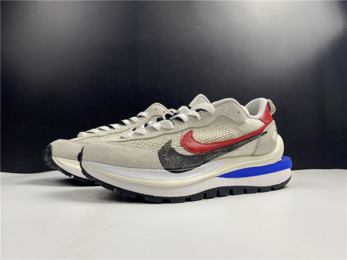 SACAI X VAPORWAFFLE 
