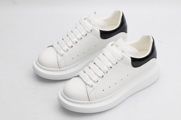 A1exa*der Mcqv*en OVERSIZED