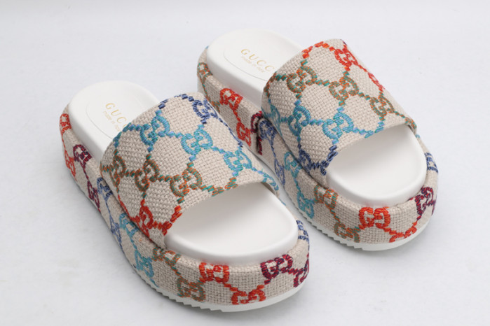 Gvc*1 SANDAL