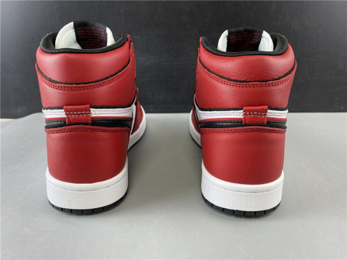 AIR JORDAN 1 RETRO HIGH OG 