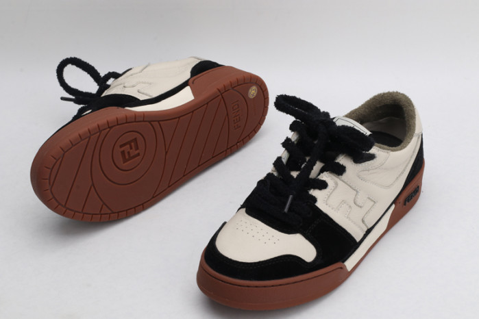 F**di SNEAKER