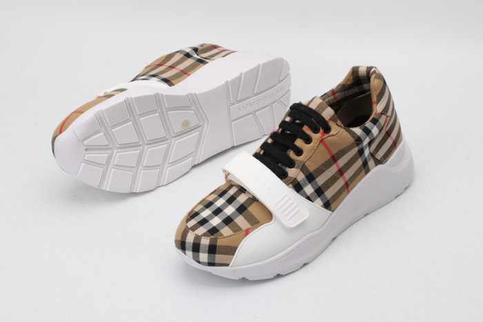 BUBERRY SNEAKER