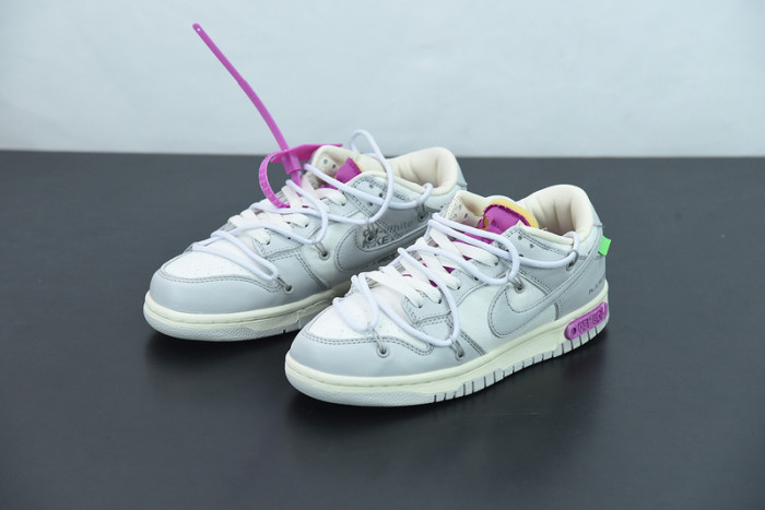 DUNK LOW 