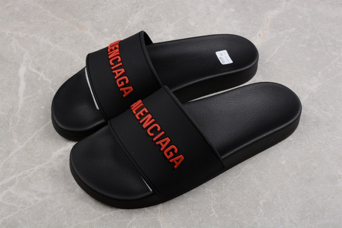 Ba1en*iaga Slippers