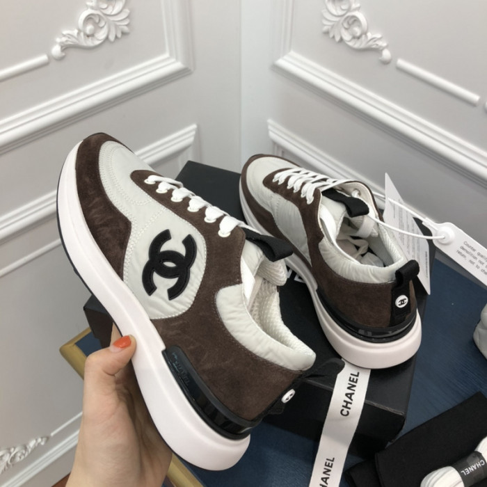 Ch**el sneaker