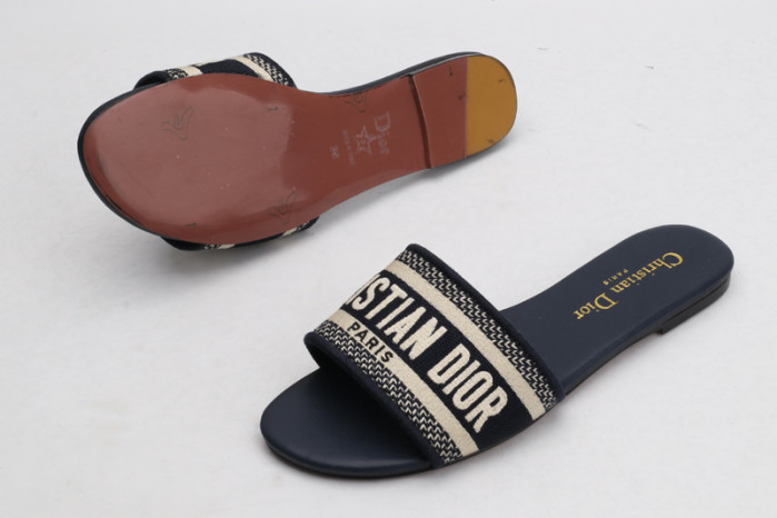 C@DR SANDAL