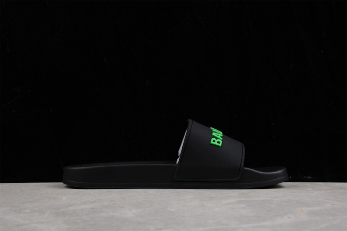Ba1en*iaga Slippers