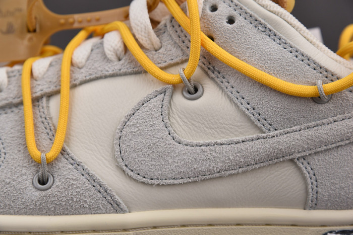 DUNK LOW 